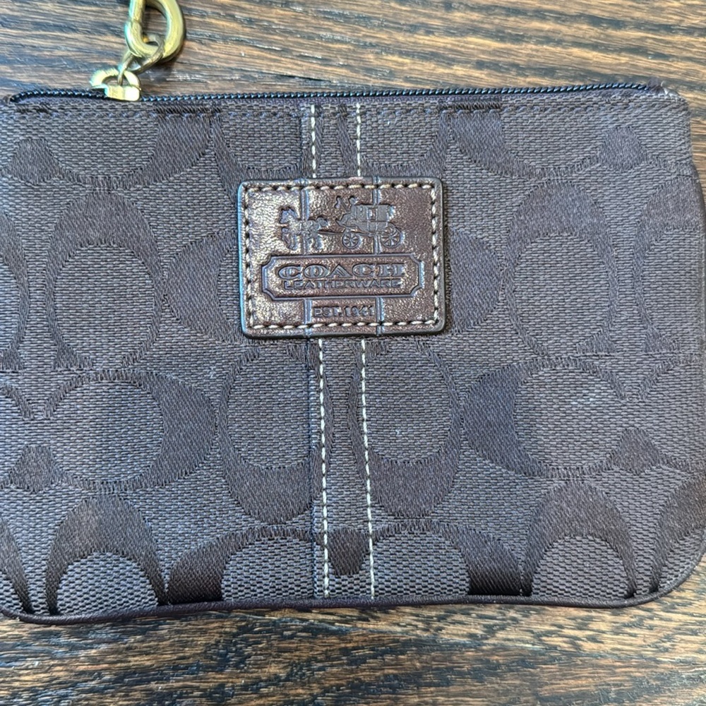 Coach Signature Wristlet Brown Canvas & Leather With Plaid Lining gold hardwear